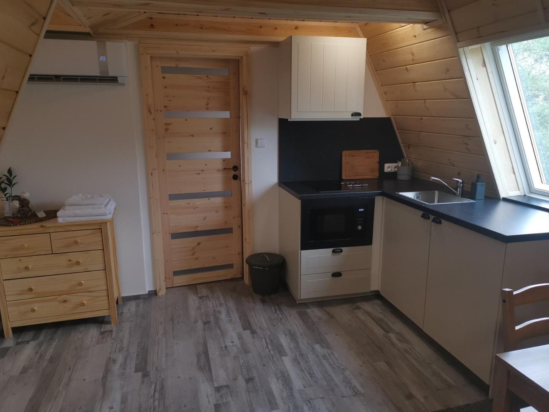 Wellness Pension Koliba Komorní Lhotka Exterior foto