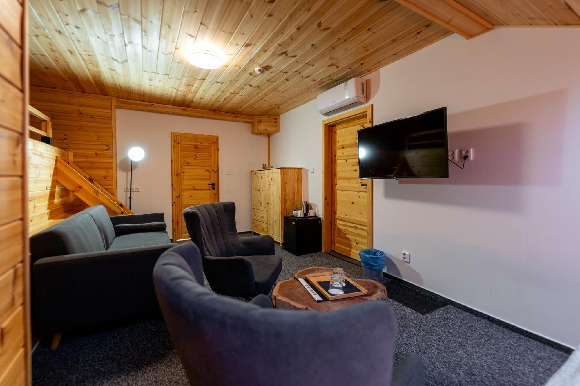 Wellness Pension Koliba Komorní Lhotka Zimmer foto