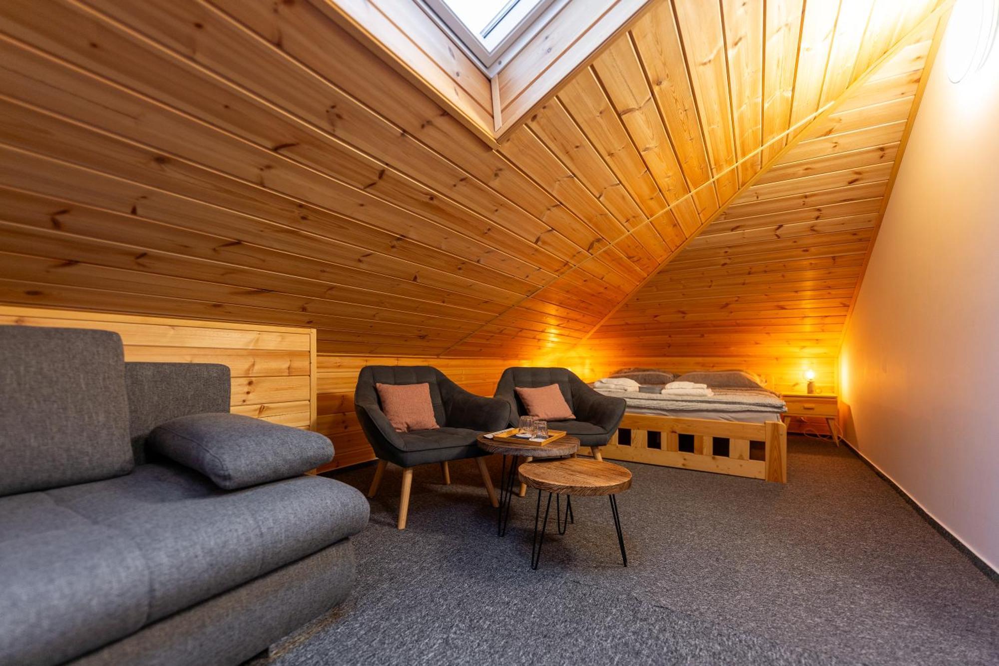 Wellness Pension Koliba Komorní Lhotka Zimmer foto